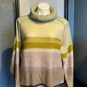 ee:some Cowl turtleneck sweater